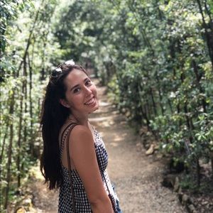 Meet your Posher, Emma